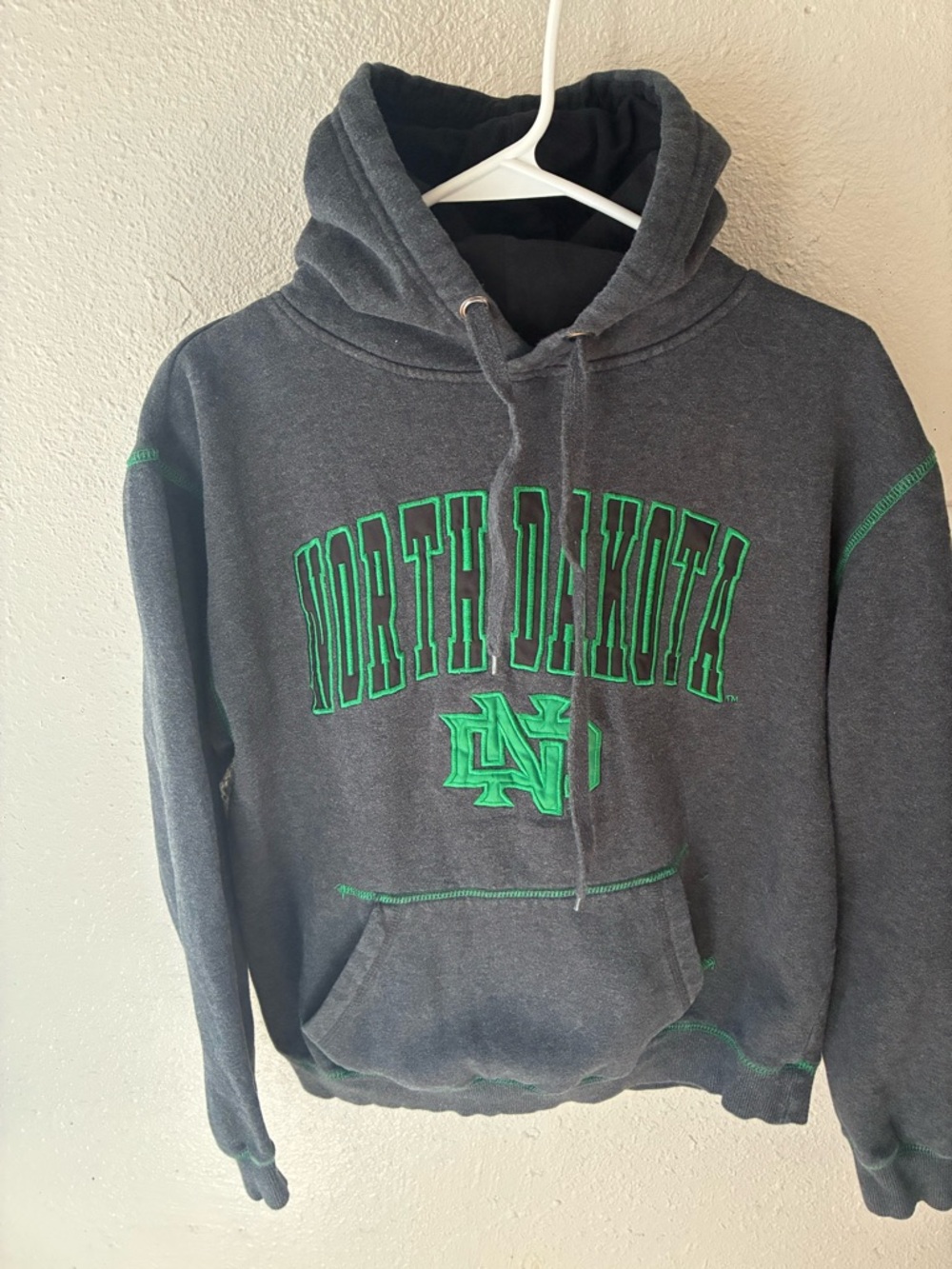 UND North Dakota Hoodie Sweatshirt